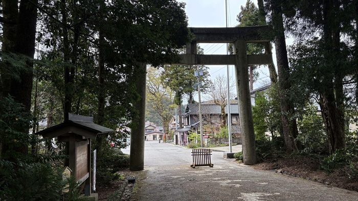 白山比咩神社