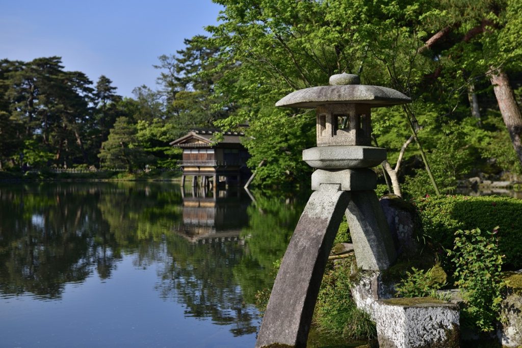 兼六園ことじ灯籠