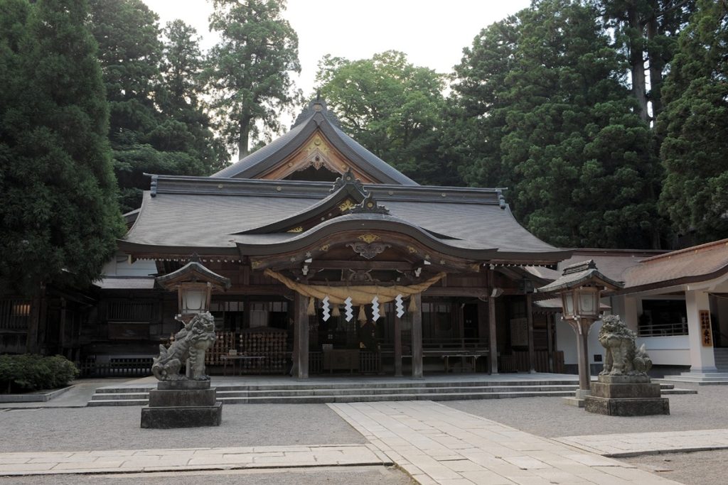 白山比咩神社