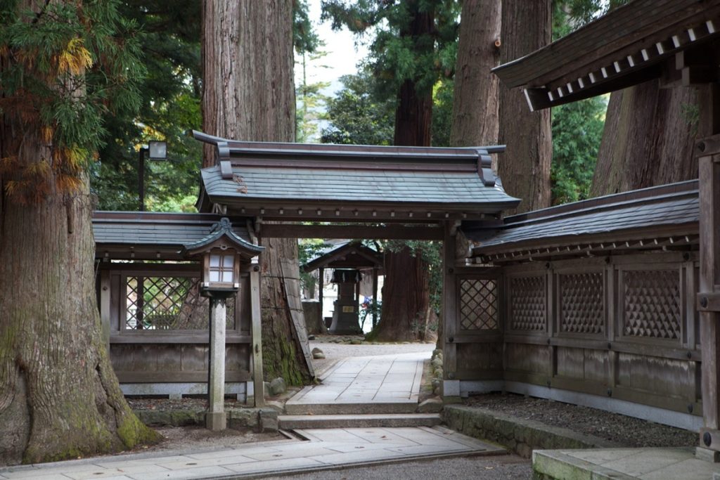 白山比咩神社
